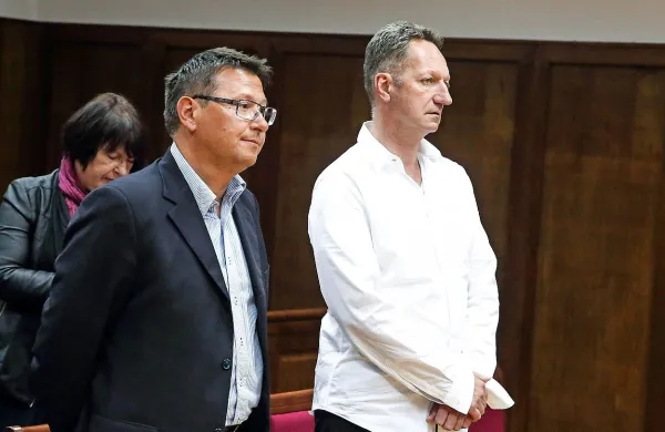 Vrhovni sodniki so nedavno potrdili odločitev višjih sodnikov, 
ki so ugotovili, da je pregon proti Borisu Popoviču (desno) in 
Georgiju Bangievu (levo) v zadevi Rudonja zastaral.