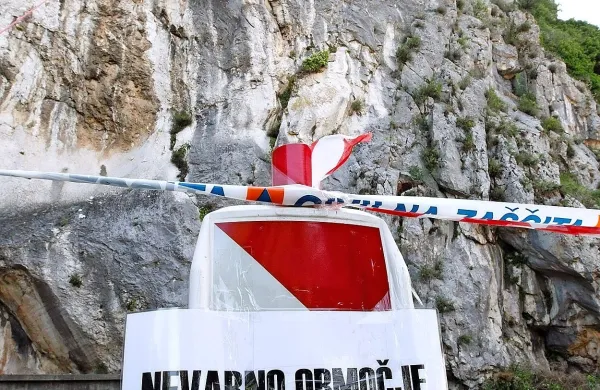 Mestna občina Koper je v tem tednu podpisala pogodbo za 
sanacijo brežin v vaseh Bezovica in Podpeč pod Kraškim 
robom. 