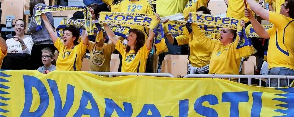 Ženska strast na navija&scaron;kih tribunah