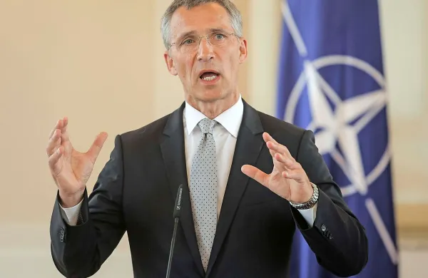 Nato razmišlja o ponovni krepitvi svojih sil v Afganistanu, je 
dejal generalni sekretar zavezništva Jens Stoltenberg.