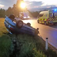 Prometna nesreča na cesti med Divačo in Sežano
