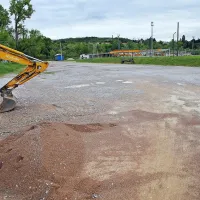 Parkirišče pri nogometnem igrišču  bodo preselili  pod Jadransko cesto.