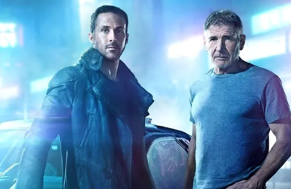 Hollywoodska zvezdnika Harrison Ford in Ryan Gosling sta 
pet mesecev pred začetkom predvajanja filma v kinematografih predstavila uradni napovednik za Iztrebljevalca 
2049.