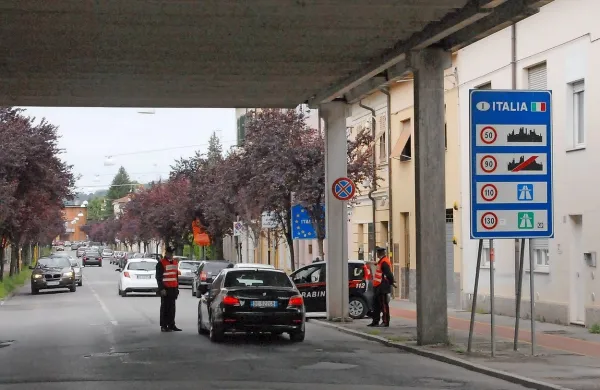 Mejni prehod na Erjavčevi v Novi Gorici