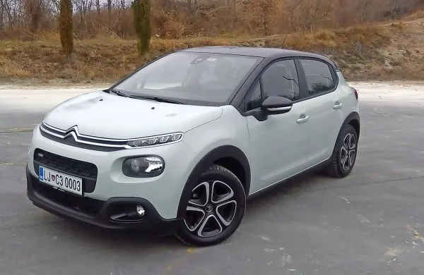 Novi citroenov trojček že pridno beleži prodajne uspehe.

