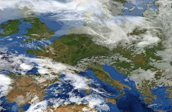 Od jugozahoda bo začel pritekati bolj vlažen in toplejši 
zrak.
