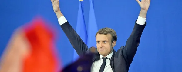 Novi francoski predsednik Emmanuel Macron sestavlja svojo 
ekipo.