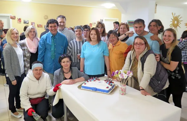 S stanovalci so včeraj praznovali tudi zaposleni. 
