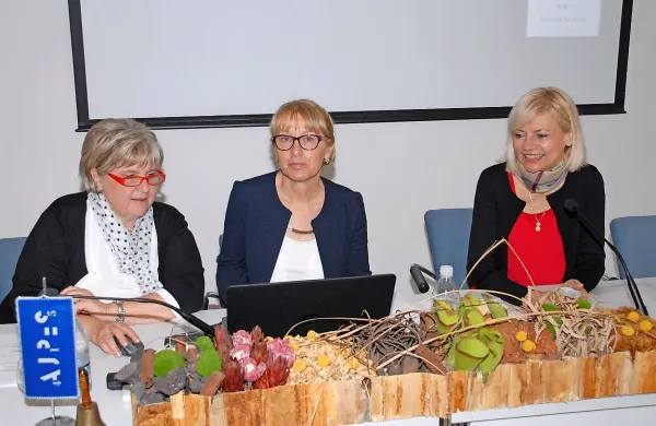Prve dame regijskih izpostav Ajpes, GZS in Zavoda za zaposlovanje niso skrivale 
zadovoljstva nad lanskimi rezultati.