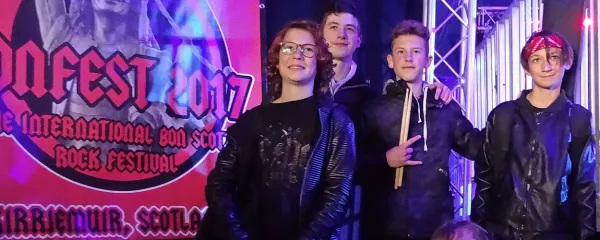 Lovro, Matic, Jona, Črt (z leve) in Jurij (spodaj) so na letošnjem 
Bonfestu navdušili s suverenima nastopoma.  