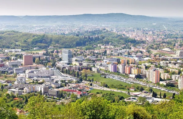Zgodbe o tem, kako je zraslo mesto, bomo v naslednjih 
tednih objavljali vsak dan, od ponedeljka do petka. 