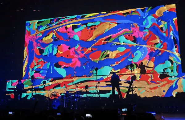 Depeche Mode na noge in k prepevanju spravili razprodane Stožice (foto)