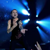Depeche Mode na noge in k prepevanju spravili razprodane Stožice (foto)