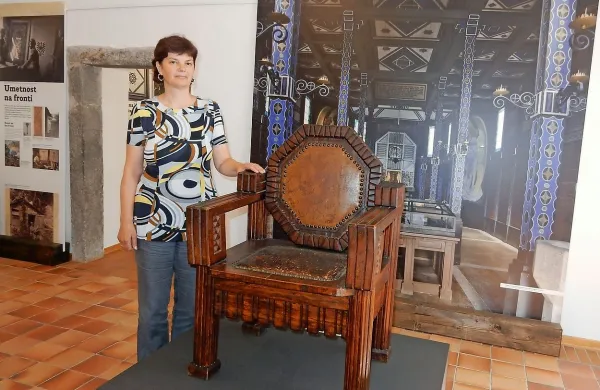 Damjana Fortunat Černilogar iz Tolminskega muzeja  je Valvasorjevo nagrado prejela za razstavo Spominska cerkev Sv. 
Duha v Javorci - Sto let “bazilike miru”.   