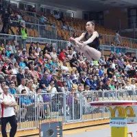 Zlato Bertonclju na konju z ročaji, bron Belakovi v preskoku (foto)