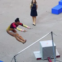 Zlato Bertonclju na konju z ročaji, bron Belakovi v preskoku (foto)