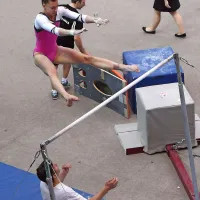 Zlato Bertonclju na konju z ročaji, bron Belakovi v preskoku (foto)