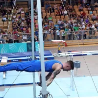 Zlato Bertonclju na konju z ročaji, bron Belakovi v preskoku (foto)