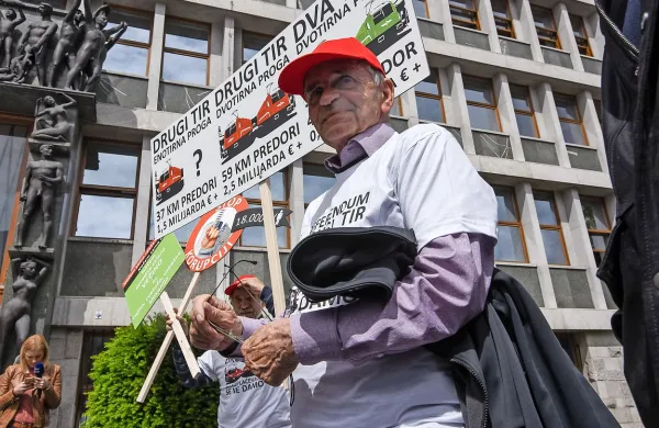 Vili Kovačič je neomajen: referendumske pobude ni mogoče 
potegniti nazaj, zgolj pisne zaveze ne bi bile dovolj.