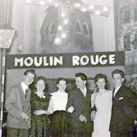 Ples na temo Moulin Rouge, najbrž leta 1954.
