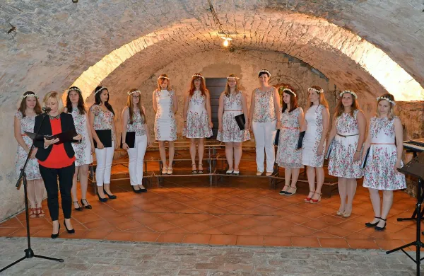 Pomladni festival petja