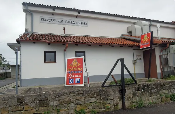I&scaron;čejo najemnika za gostilno