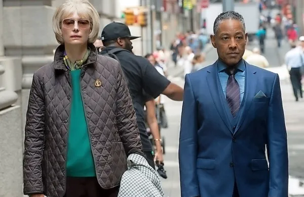Film Okja se je omenjalo kot možnega dobitnika glavne 
festivalske nagrade - zlate palme za najboljši film.