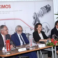 Gerd Rosendahl, Gino Berti, Lidia Glavina in Imre Balogh 
med včerajšnjo tiskovno konferenco.