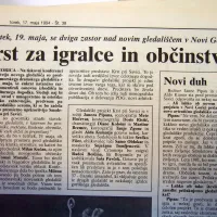 

V Novi Gorici so s premierno uprizoritvijo Smoletovega Krsta 
pri Savici “krstili” novo gledališče ob občinski stavbi.