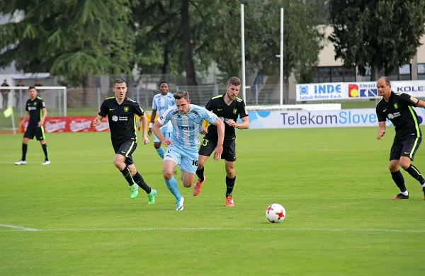 Gorica in Olimpija sta trenutno izenačeni na drugem mestu. 
Gorico v zadnjem krogu čaka gostovanje v Kopru.