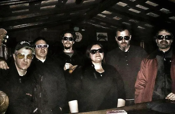 Jutri bo v Minku nastopila zasedba Mojo hišni band.
