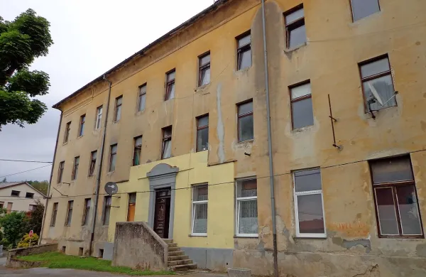 Blok na Kosovelovi ulici 18 v Ilirski Bistrici

