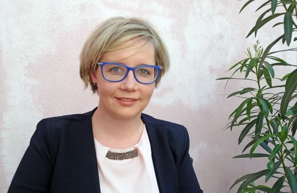 Mateja Hrvatin Kozlovič: “Turist, ki pride v Istro, 
ne pozna občinskih meja in ga to tudi ne zanima. 
Rad bi čim več videl, doživel stik z lokalnim 
okoljem, se družil z domačini.” 