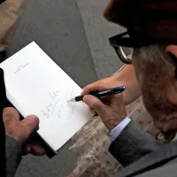Iz&scaron;la je knjiga o udbovskem vohunjenju za Borisom Pahorjem