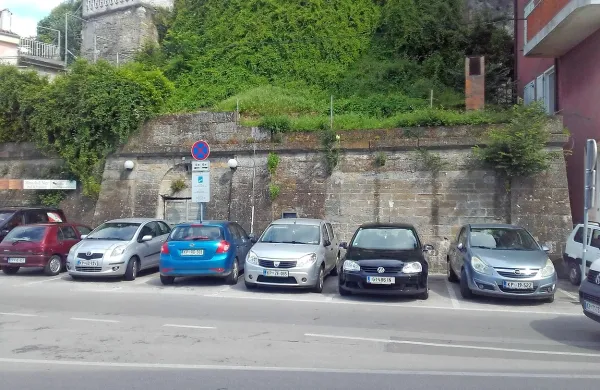Nove piranske sanitarije preložene na jesen