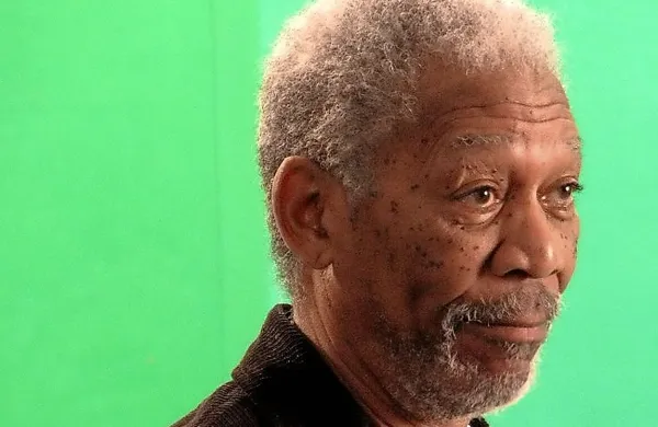 Med gledanjem televizijskega sporeda je eden od igralcev, ki 
se največkrat pojavi na ekranu, Morgan Freeman.
