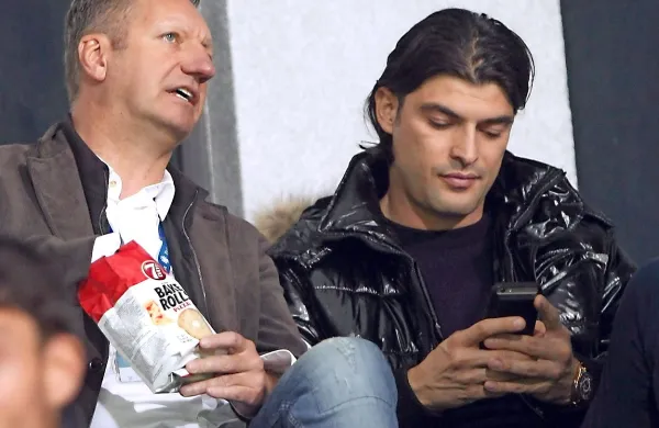 Boris Popovič in Andy Bara, eden od menedžerjev, ki so se v 
minulih mesecih sprehodili skozi koprski klub.