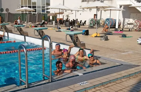Toplo vreme je na bazen samo minuli konec tedna privabilo 
že okrog 900 obiskovalcev. 