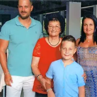 Milka danes živi s sinom Martinom, snaho Katjušo in desetletnim vnukom Janom.