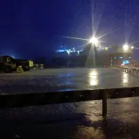Naš bralec nam je poslal fotografijo, nastalo ponoči, kmalu 
po nesrečnem dogodku.