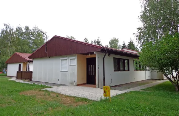 Na tretji  javni dražbi bosta stari vrtec in nekdanji AMD naprodaj za 580.605 
evrov.