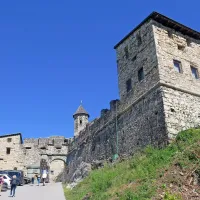  Grad Vajškra slovi po zanimivi dodatni ponudbi. 