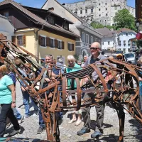 Sprehod po  Gmündu, kjer so  številne umetniške instalacije.