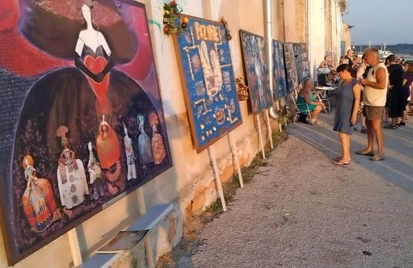S plakati bodo poživili promenado