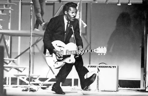 Chuck Berry je ljubil glasbo, hitre avtomobile in lepe ženske.