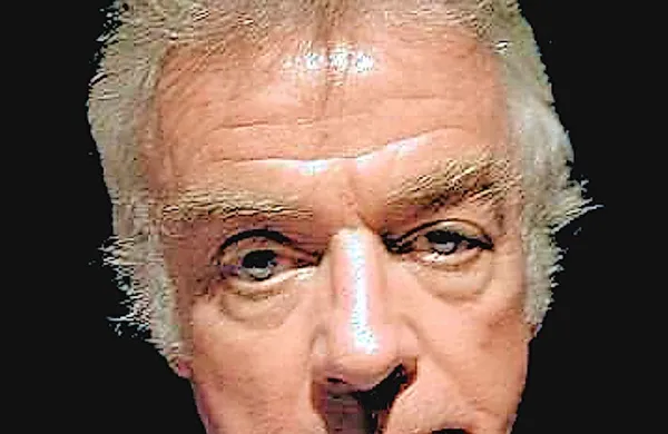  Umrl je ameriški režiser John Avildsen.