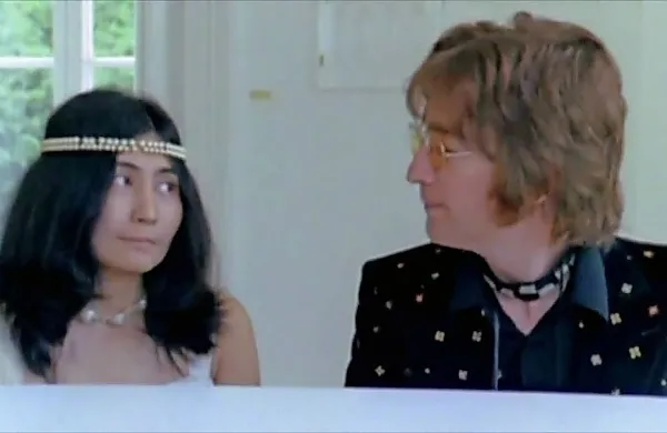Yoko Ono in John Lennon sta napisala skladbo stoletja.