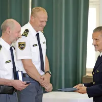 Ob dnevu policije so v Novi Gorici podelili &scaron;tevilna priznanja (foto)