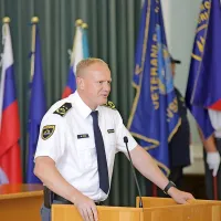 Ob dnevu policije so v Novi Gorici podelili &scaron;tevilna priznanja (foto)
