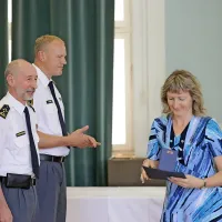 Ob dnevu policije so v Novi Gorici podelili &scaron;tevilna priznanja (foto)